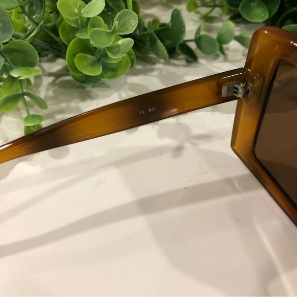 KENDALL+KYLIE FIONA Oversized Square Lenses Sunglasses Animal  Print - Picture 5 of 9